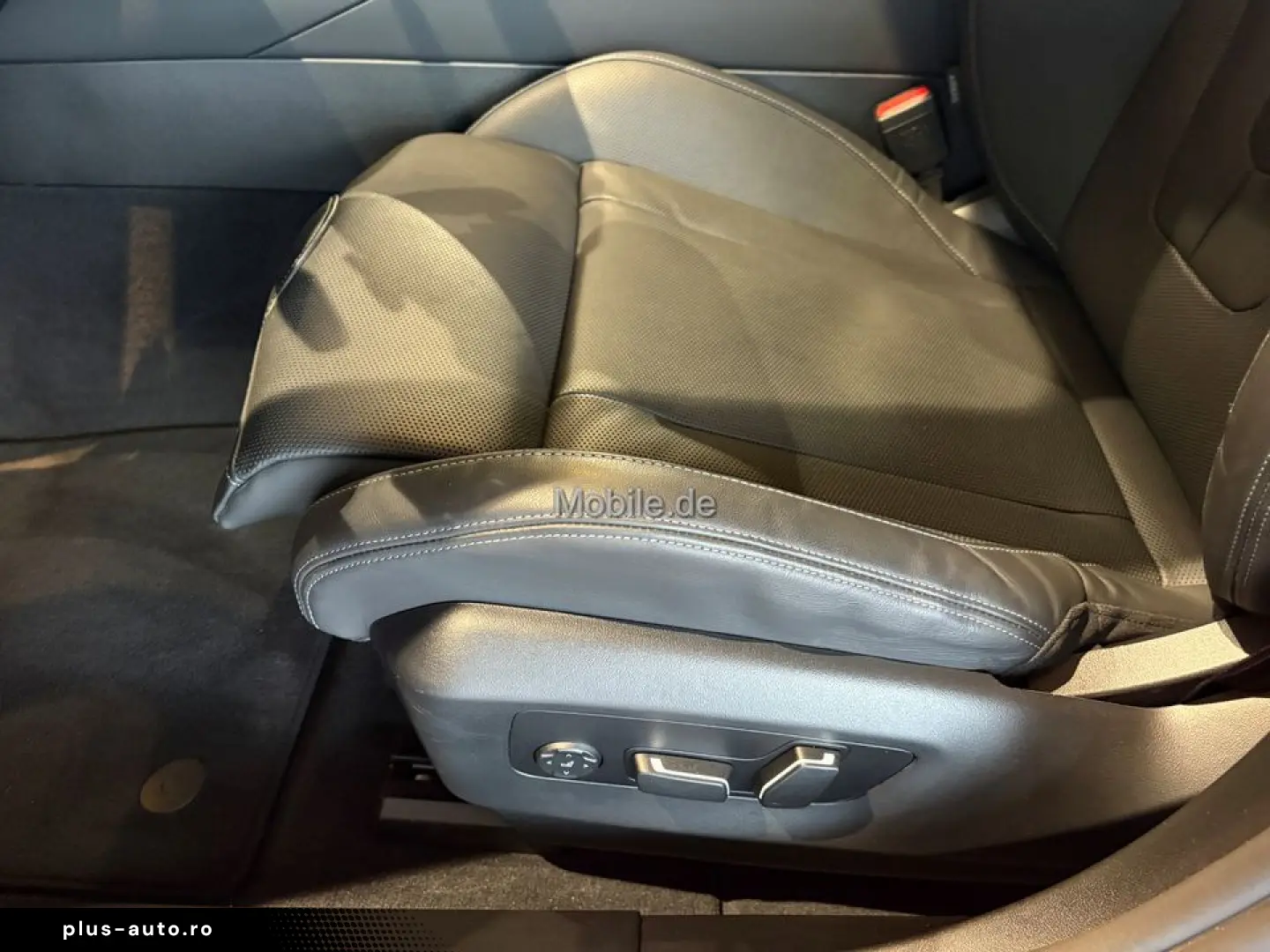 BMW M5 Plug-In Hybrid xDrive M Drivers Package IMOLA ROT 2