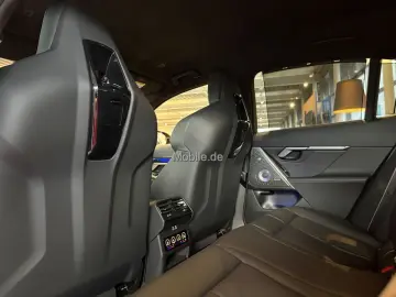 BMW M5 Plug-In Hybrid xDrive M Drivers Package IMOLA ROT 2