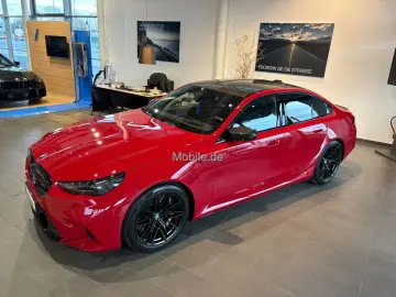 BMW M5 Plug-In Hybrid xDrive M Drivers Package IMOLA ROT 2