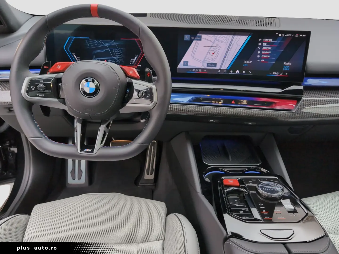 BMW M5 Limousine   Sound sistem PanoDach