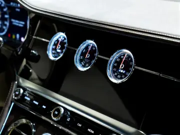 Bentley Continental GT Azure V8