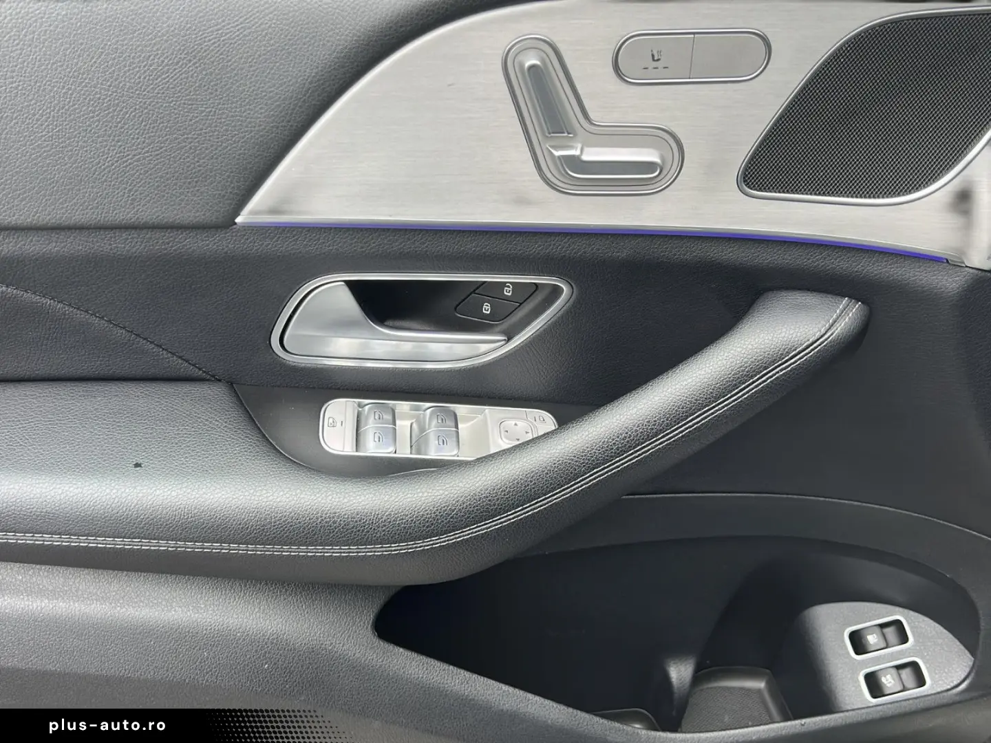 MERCEDES-BENZ GLE 350 e 360 Pano AHK Distro VollLeder DAB