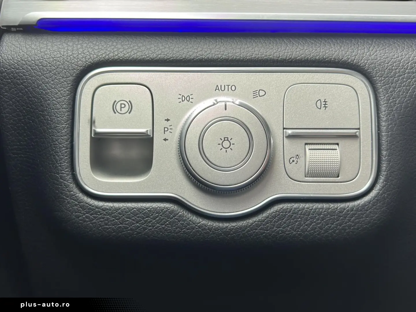 MERCEDES-BENZ GLE 350 e 360 Pano AHK Distro VollLeder DAB