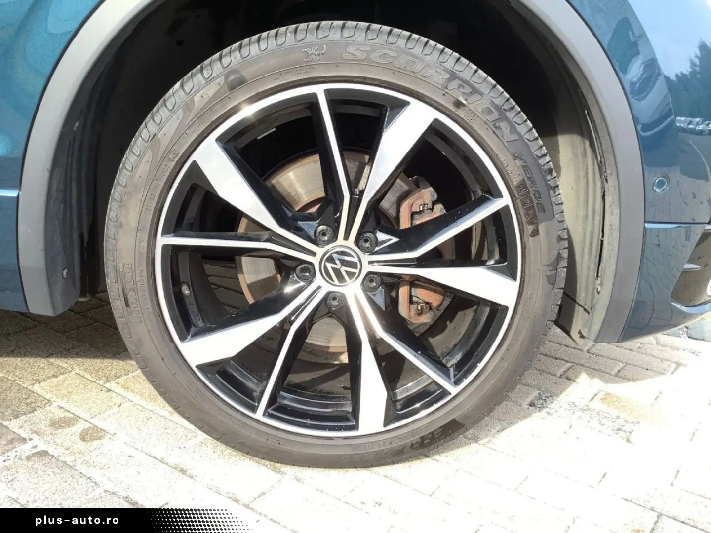 VW Tiguan R-Line DSG 4X4  Matrix  AHK