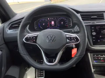 VW Tiguan R-Line DSG 4X4  Matrix  AHK