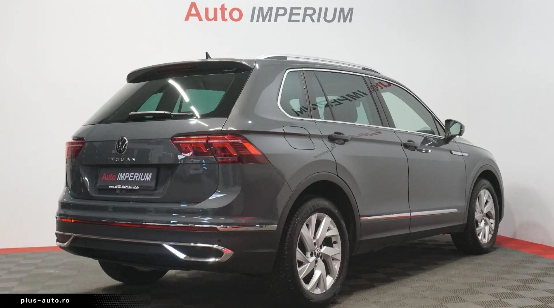 VW Tiguan Elegance 2.0 TDI ACC LHZ DAB MATRIX PANO