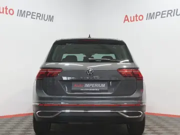VW Tiguan Elegance 2.0 TDI ACC LHZ DAB MATRIX PANO