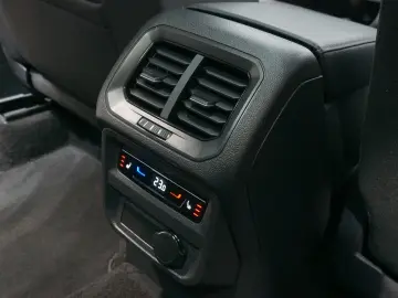 VW Tiguan Elegance 2.0 TDI ACC LHZ DAB MATRIX PANO