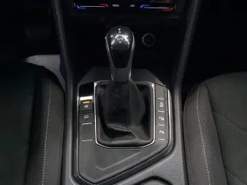 VW Tiguan Elegance 2.0 TDI ACC LHZ DAB MATRIX PANO