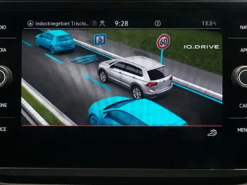 VW Tiguan Elegance 2.0 TDI ACC LHZ DAB MATRIX PANO