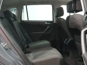 VW Tiguan Elegance 2.0 TDI ACC LHZ DAB MATRIX PANO