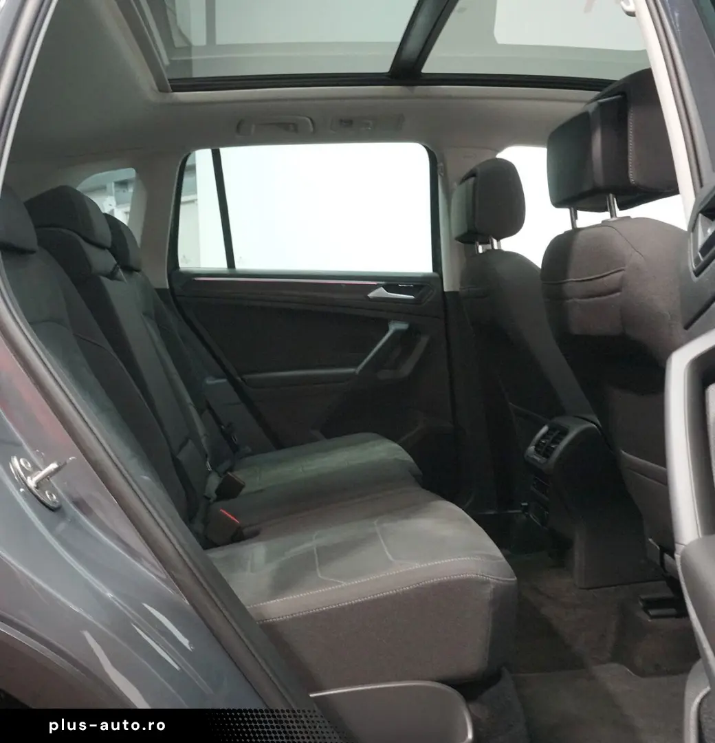 VW Tiguan Elegance 2.0 TDI ACC LHZ DAB MATRIX PANO