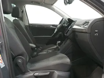 VW Tiguan Elegance 2.0 TDI ACC LHZ DAB MATRIX PANO