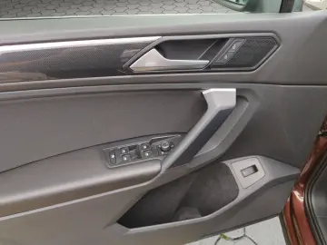 VW Tiguan Elegance 2.0 TDI 4Motion DSG KLIMA LED NA