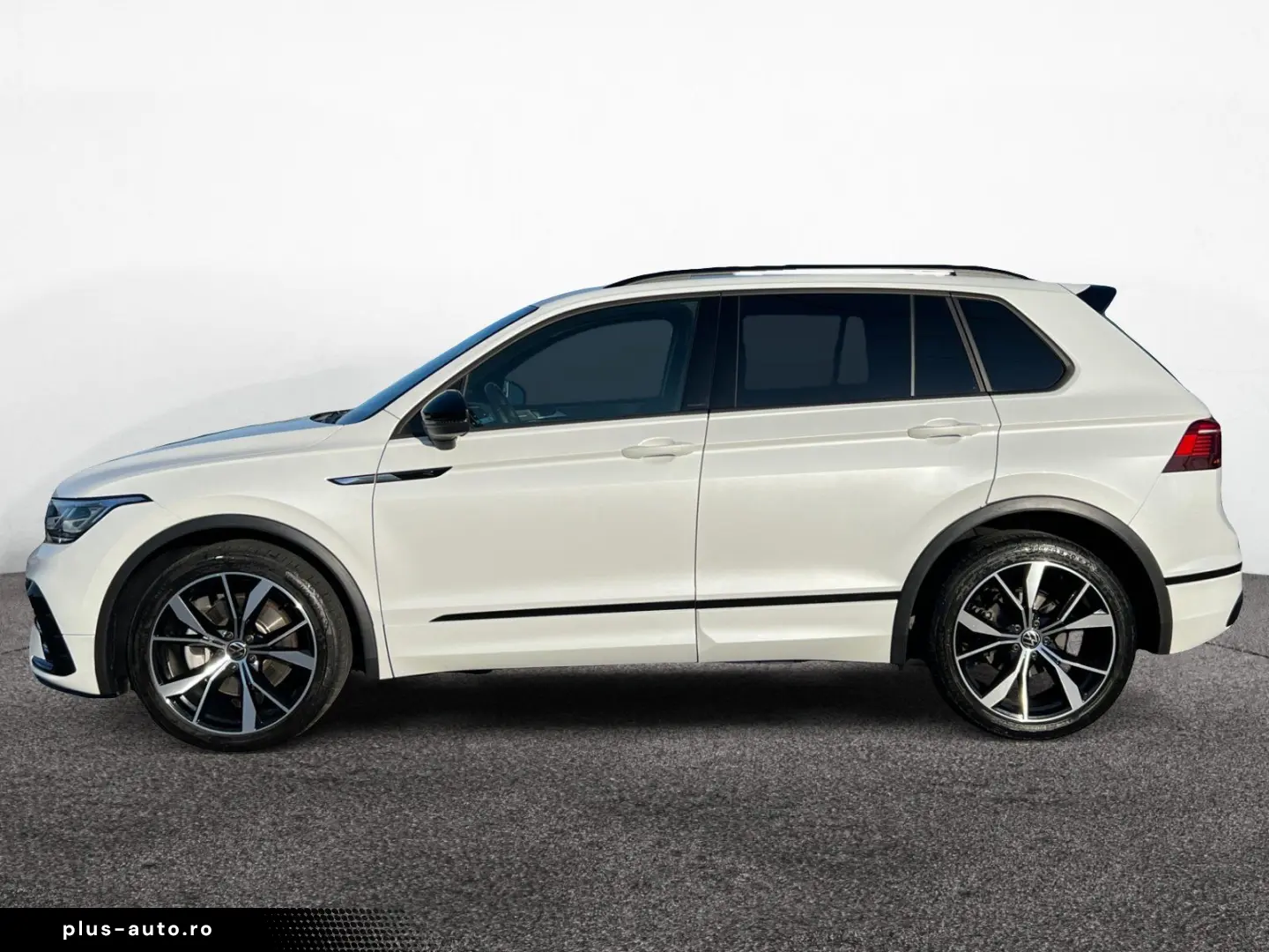 VW Tiguan R-Line 4MO TDI DSG 20  PANO AHK HARMAN IQ