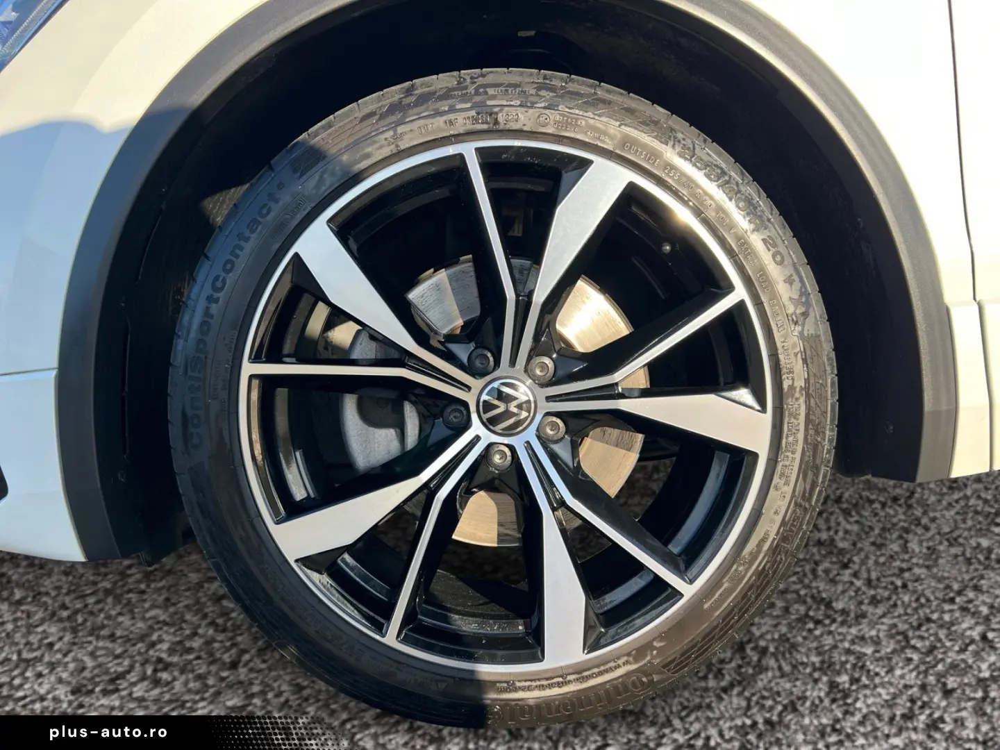 VW Tiguan R-Line 4MO TDI DSG 20  PANO AHK HARMAN IQ