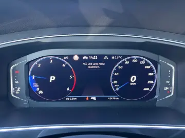 VW Tiguan R-Line 4MO TDI DSG 20  PANO AHK HARMAN IQ