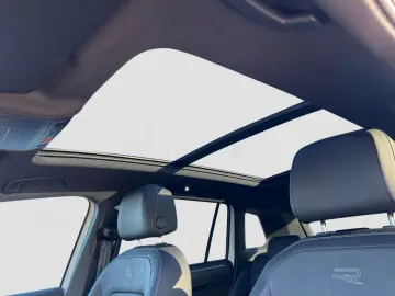 VW Tiguan R-Line 4MO TDI DSG 20  PANO AHK HARMAN IQ