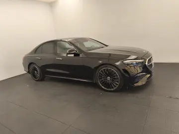 MERCEDES-BENZ E 200 AMG Pano Distro SuperScreen Burm