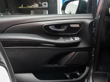 MERCEDES-BENZ V 300 d RWD LONG