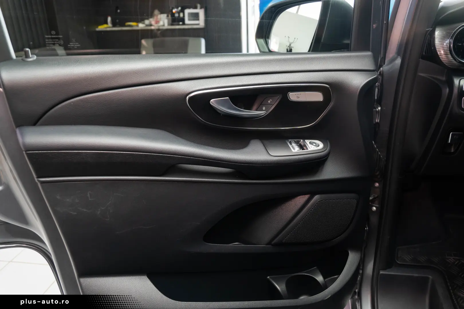 MERCEDES-BENZ V 300 d RWD LONG