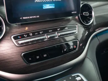 MERCEDES-BENZ V 300 d RWD LONG