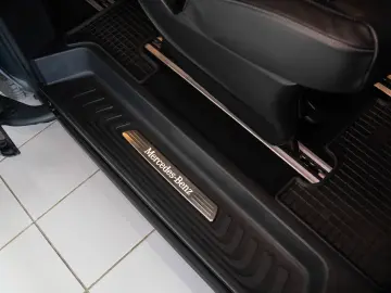 MERCEDES-BENZ V 300 d RWD LONG