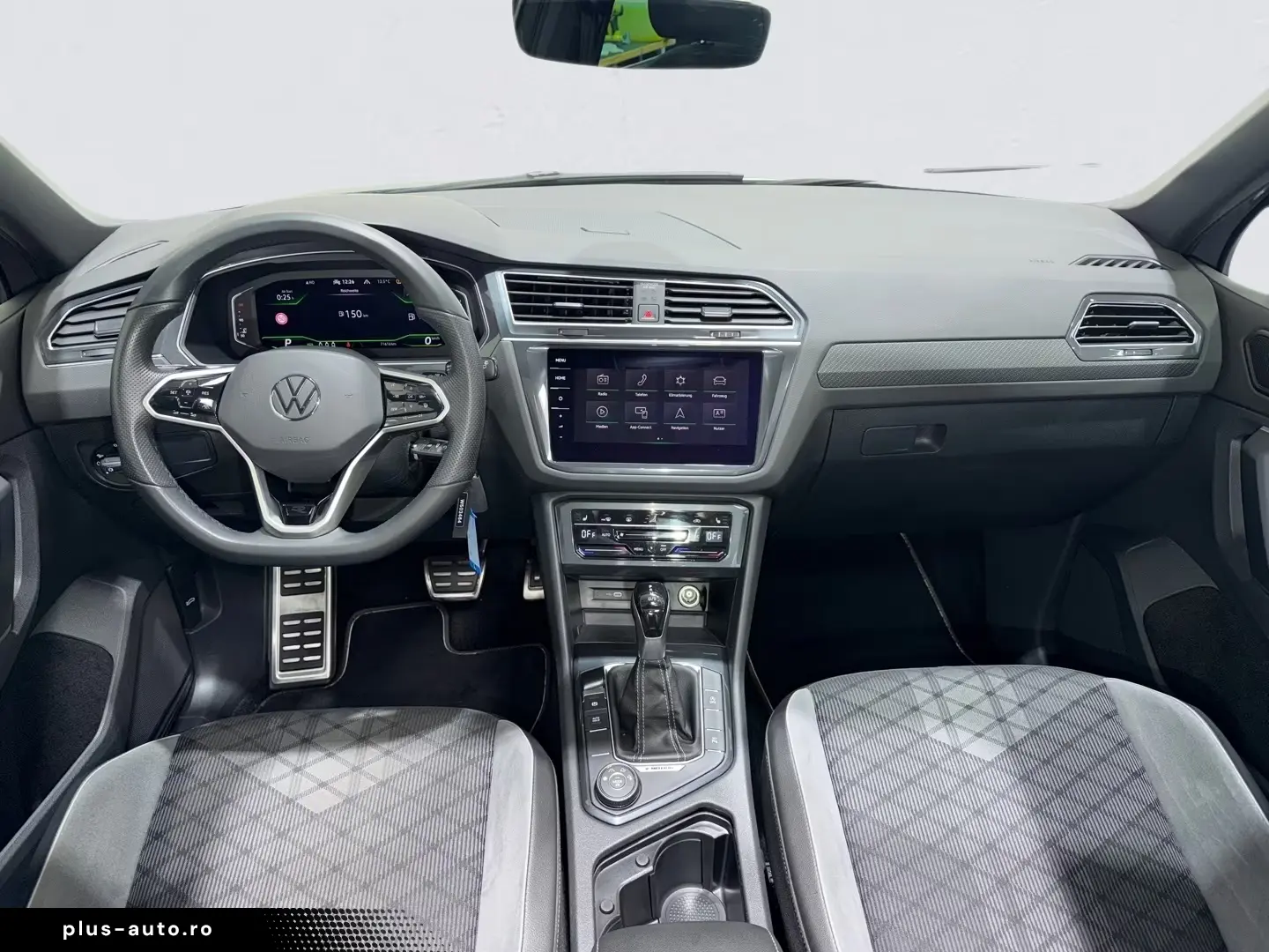 Volkswagen Tiguan 4M DSG 3x R LINE MATRIX PANO