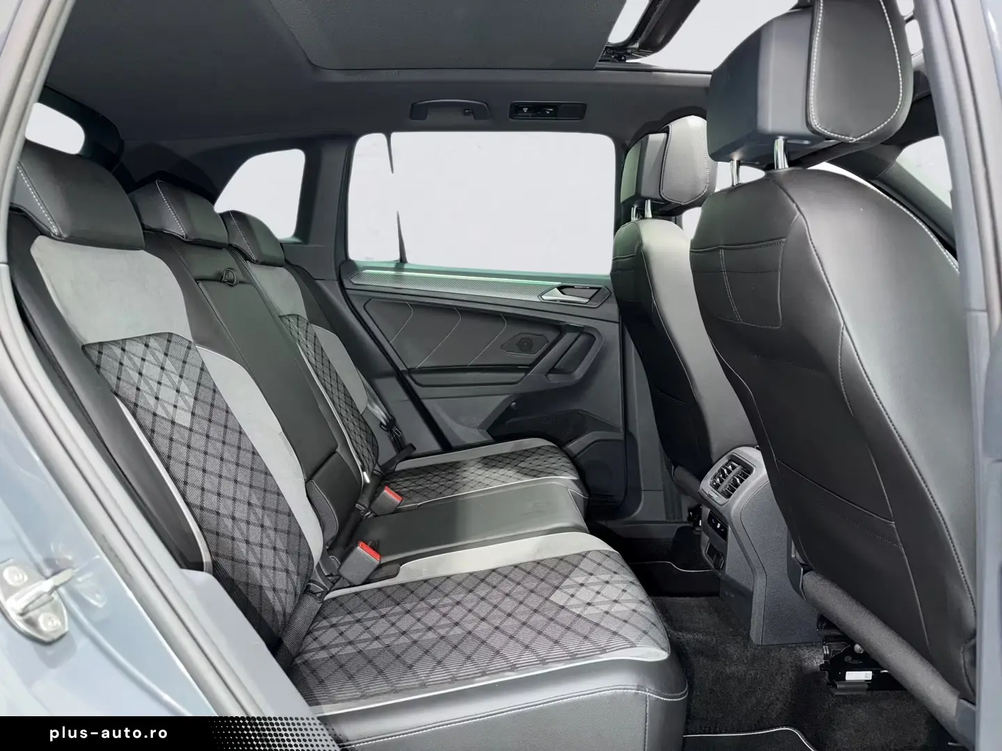 Volkswagen Tiguan 4M DSG 3x R LINE MATRIX PANO