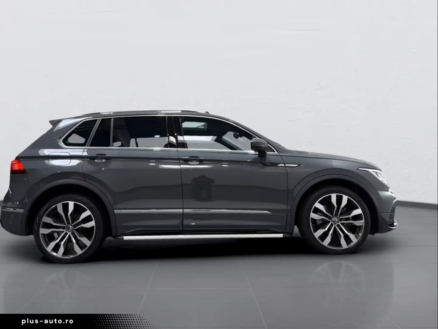 Volkswagen Tiguan 4M DSG 3x R LINE MATRIX PANO
