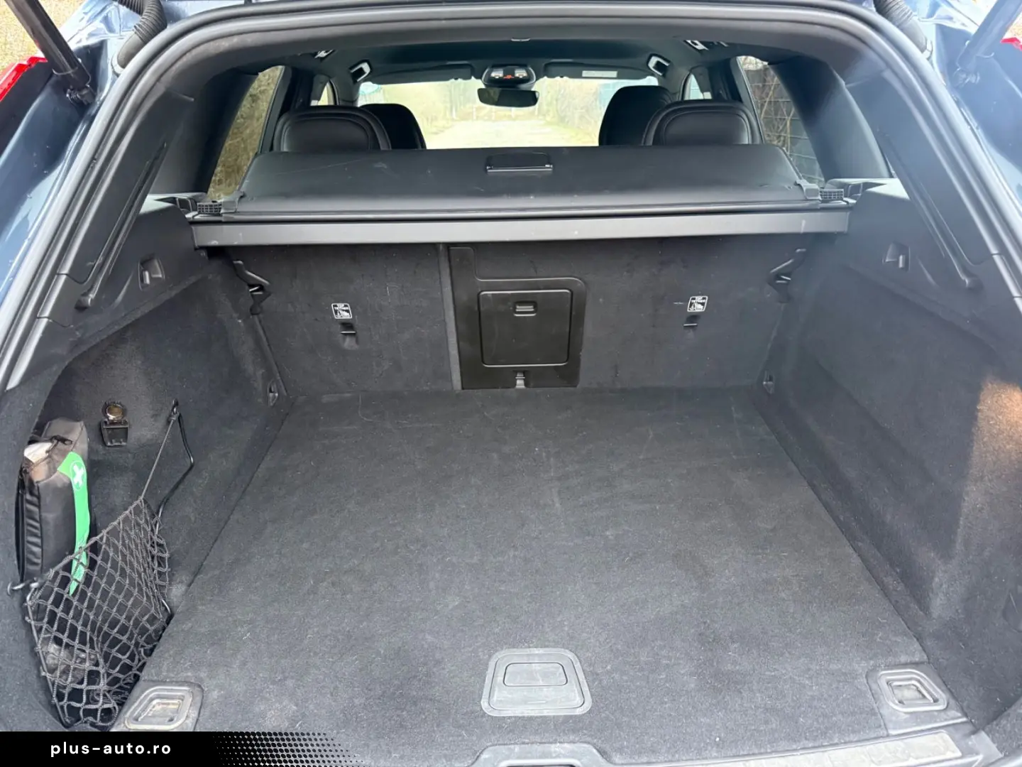 VOLVO XC 60 XC60 R Design 2WD LED 360KAM PILOT ASSIST