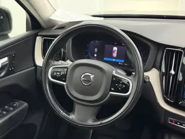 VOLVO XC60 Inscription AWD Panorama LED Navi AHK