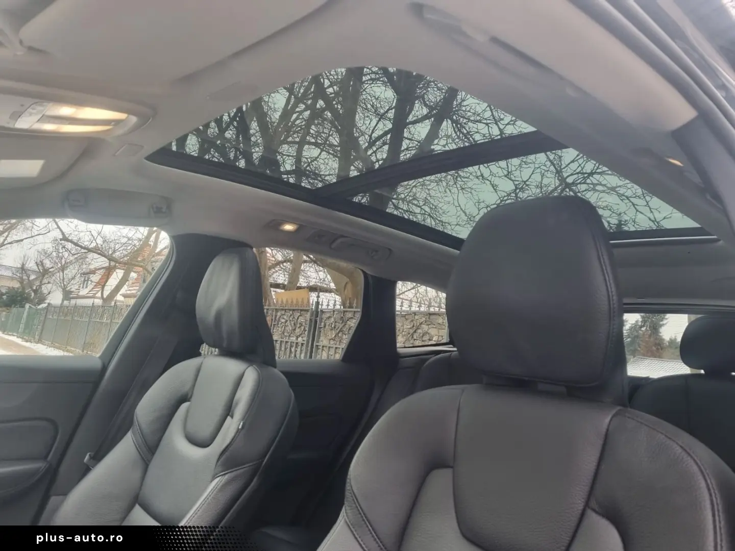 VOLVO XC 60 XC60 R Design 2WD