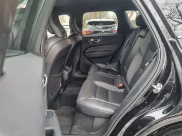 VOLVO XC 60 XC60 R Design 2WD