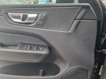 VOLVO XC 60 XC60 R Design 2WD