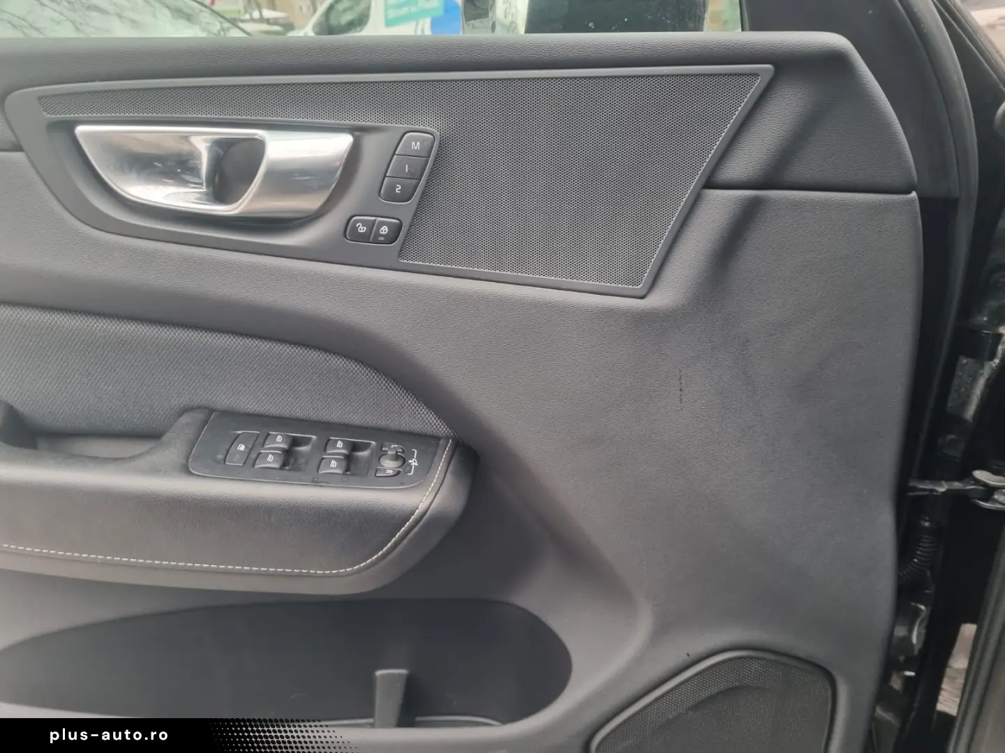 VOLVO XC 60 XC60 R Design 2WD