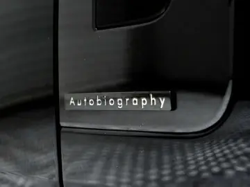 Land Rover Range Rover P550e PHEV Autobiography L460