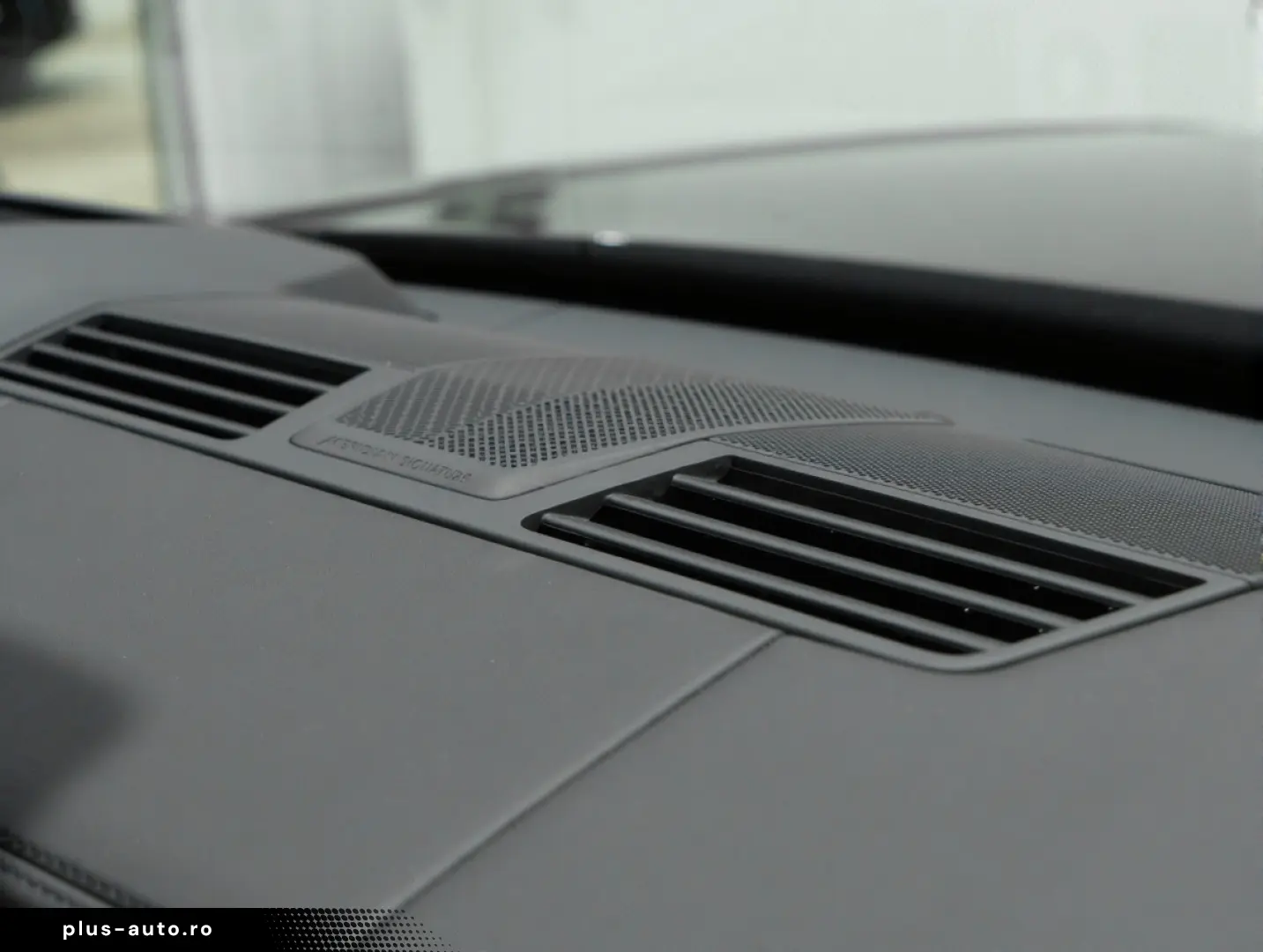 Land Rover Range Rover P550e PHEV Autobiography L460