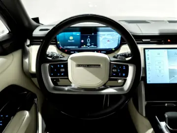 Land Rover Range Rover P550e PHEV Autobiography L460