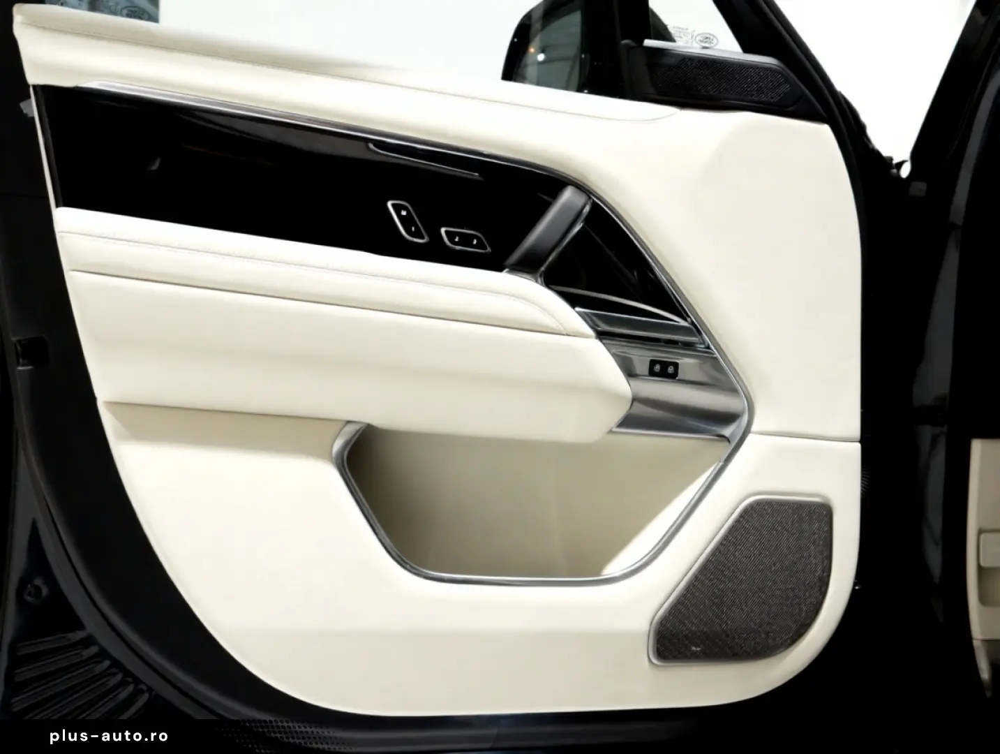 Land Rover Range Rover P550e PHEV Autobiography L460