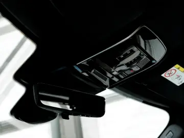 Land Rover Range Rover P550e PHEV Autobiography L460