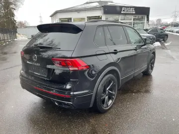VW Tiguan 2.0 TDI DSG R-Line LED Navi ACC RFK