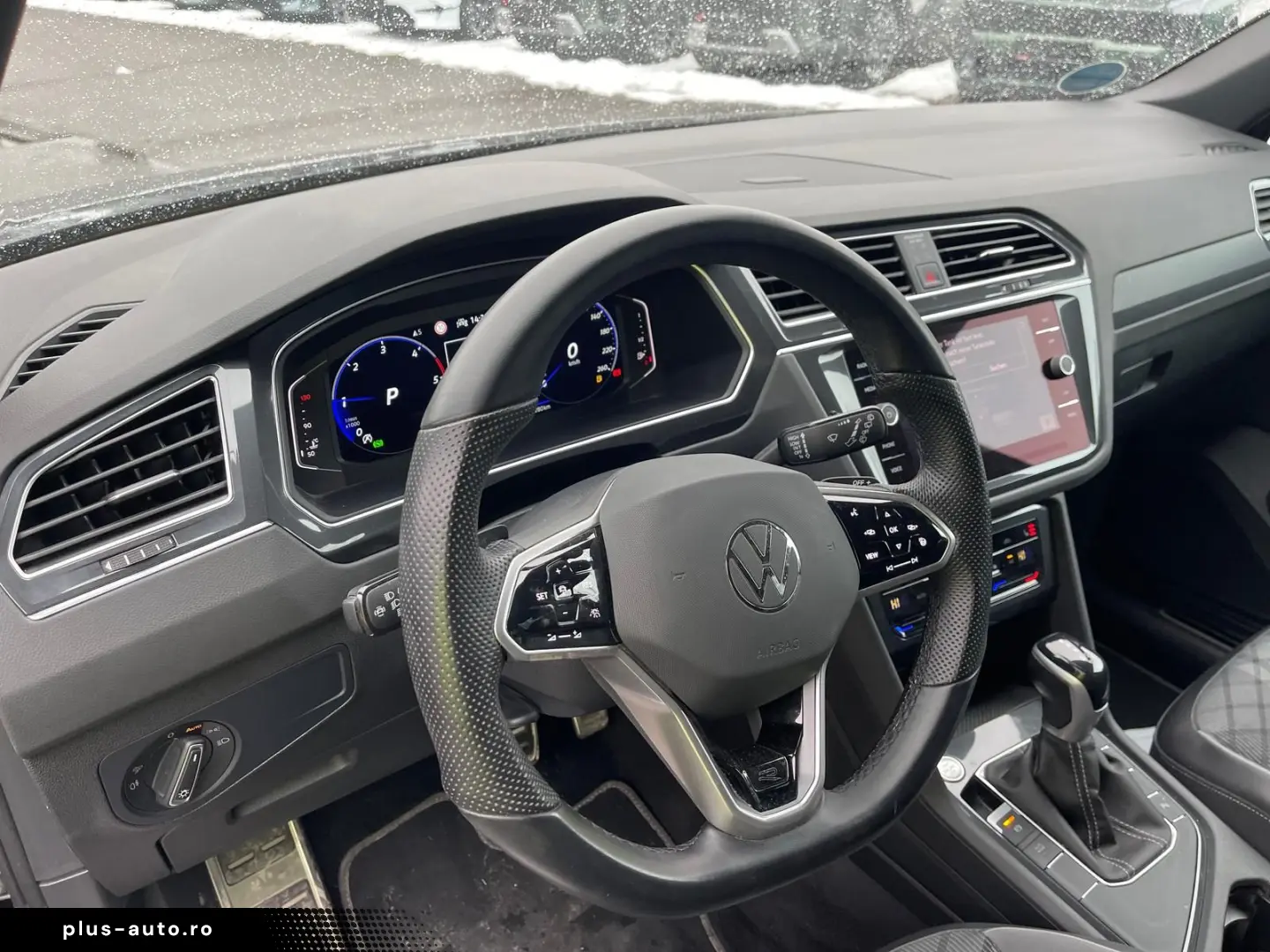 VW Tiguan 2.0 TDI DSG R-Line LED Navi ACC RFK