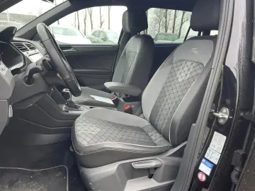 VW Tiguan 2.0 TDI DSG R-Line LED Navi ACC RFK