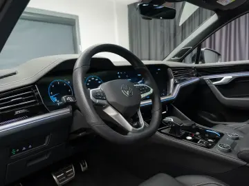 Volkswagen Touareg R-Line V6 TDI