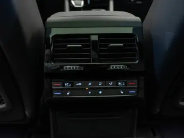 Volkswagen Touareg R-Line V6 TDI