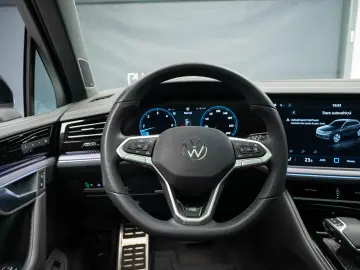 Volkswagen Touareg R-Line V6 TDI