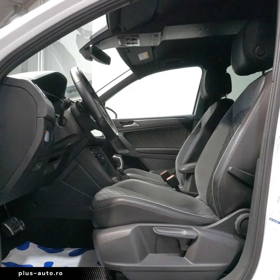 VW Tiguan R-Line 4Motion 2.0TDI BlackStyle IQ.Light