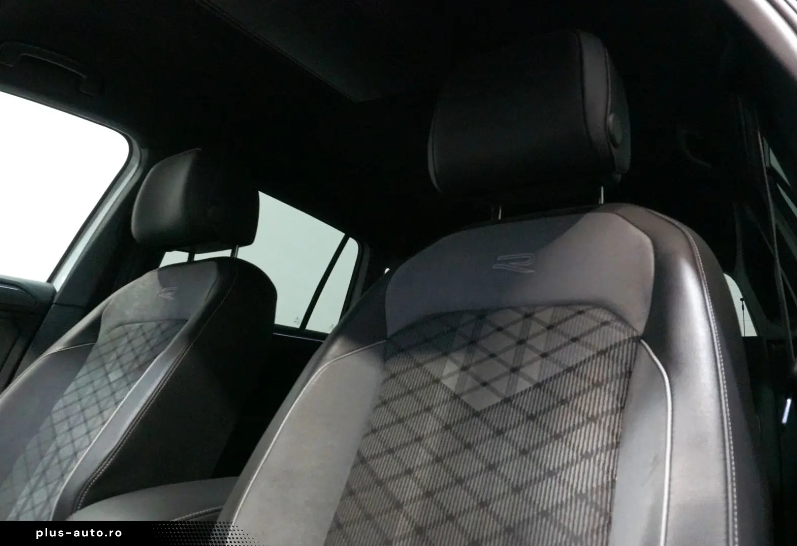 VW Tiguan R-Line 4Motion 2.0TDI BlackStyle IQ.Light