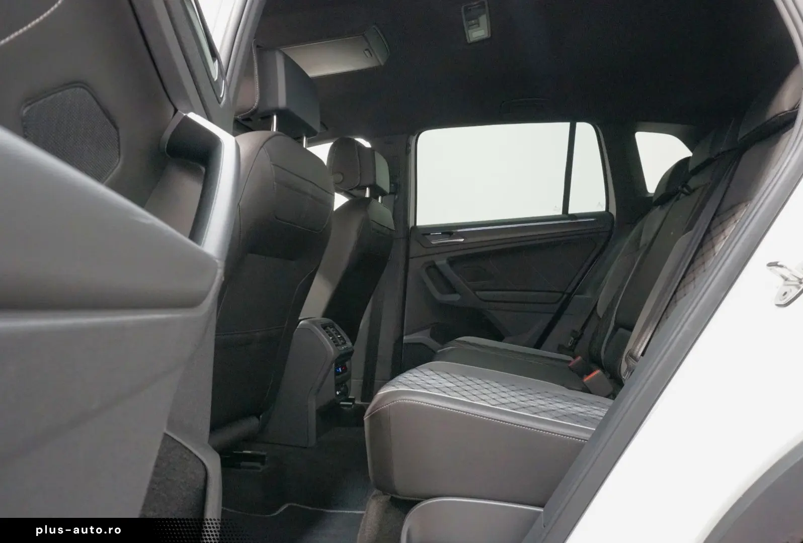 VW Tiguan R-Line 4Motion 2.0TDI BlackStyle IQ.Light